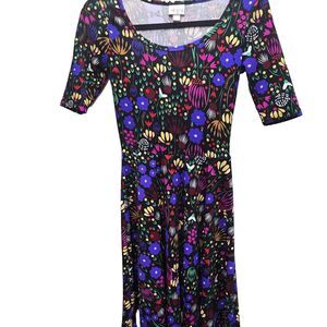EXCELLENT CONDITION LULAROE NICOLE XS BOLD FLORAL PRINT POLY/SPAN DRESS SIZE XS